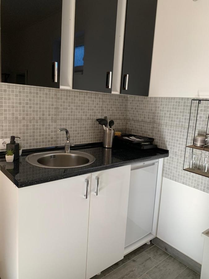 Apartman Hana ซอมโบร์ ภายนอก รูปภาพ